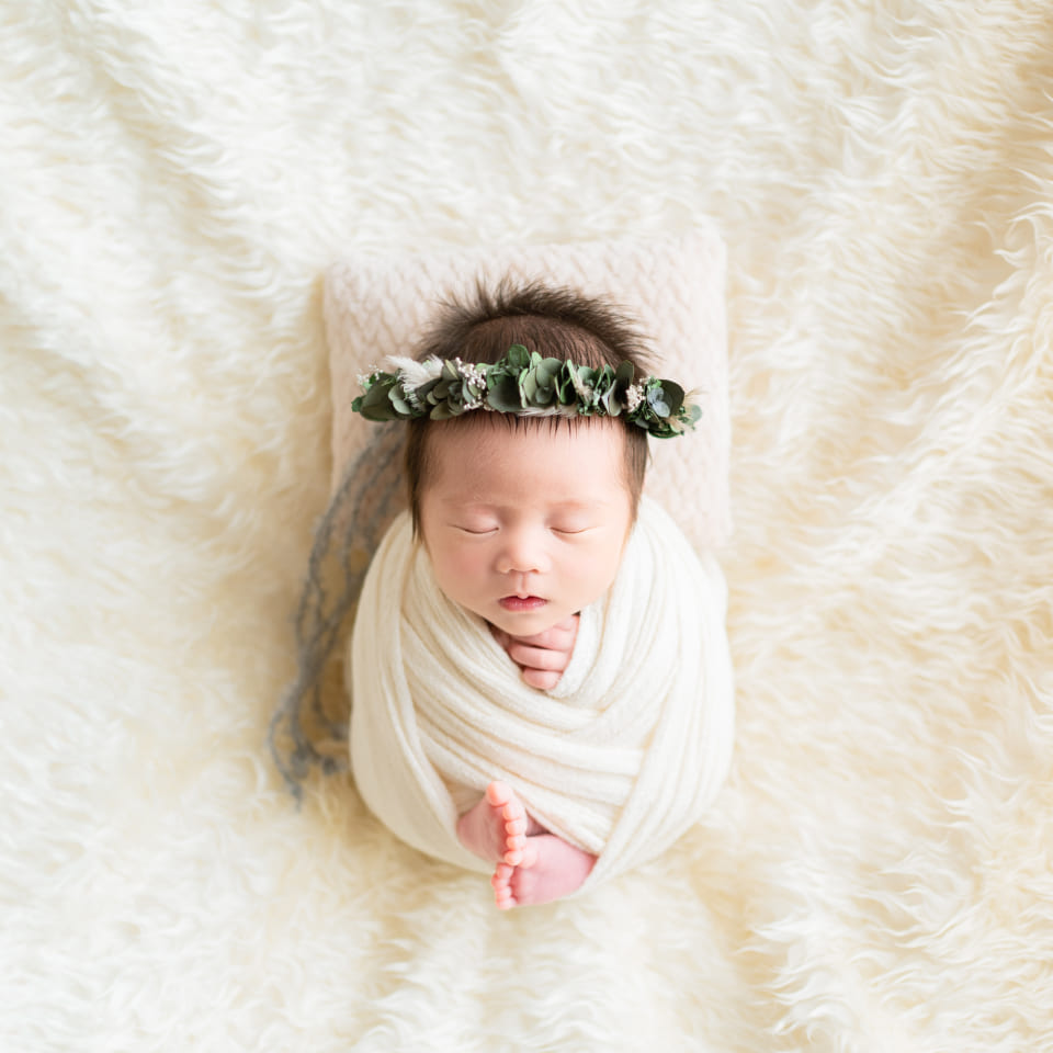 おくるみの子ども